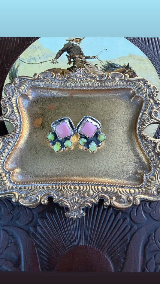 Tina Studs